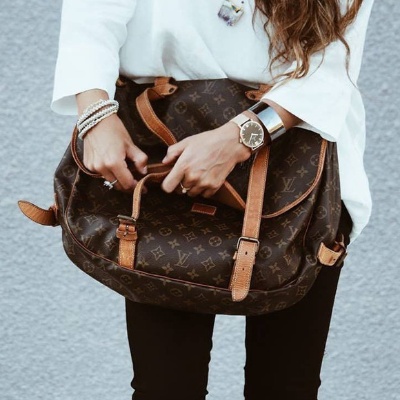 💎✨Authentic✨💎 LOUIS VUITTON Monogram Saumur 43